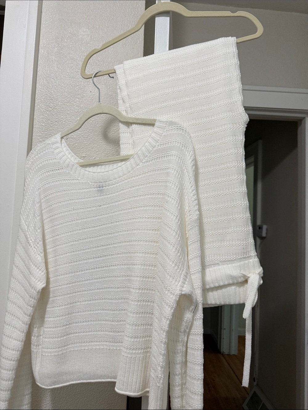 Universal Thread Cream Knit Scoop-Neck Pullover/ Pants